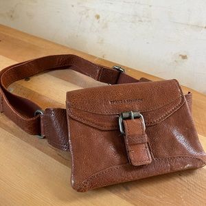 Spike & Sparrow Leather Waist Purse